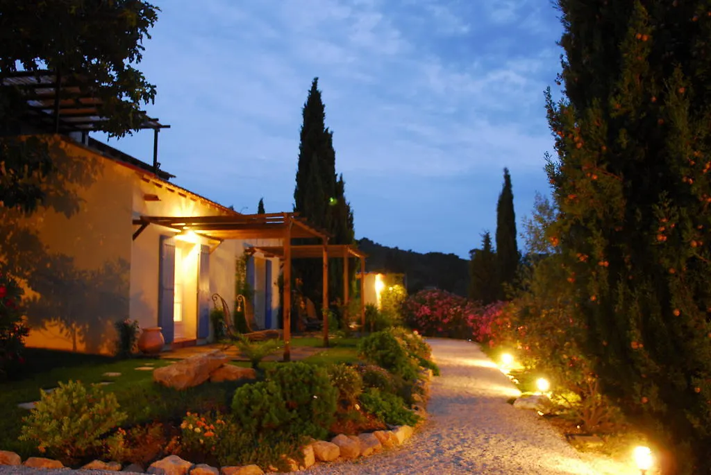 Couette-café Bed and Breakfast La Bastide de Font Clarette à Six-Fours-les-Plages